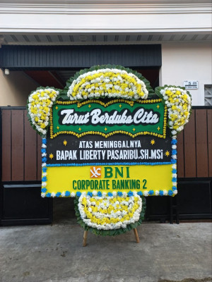 Papan Bunga Duka di Berbek