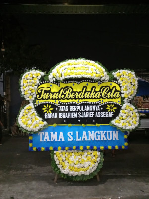 Papan Bunga Duka di Berbek